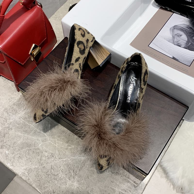 ヒール もこもこファー付き ヒョウ柄 ポインテッドパンプス
