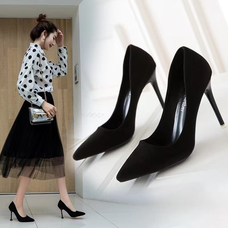 シンプル尖頭ローヒールパンプス