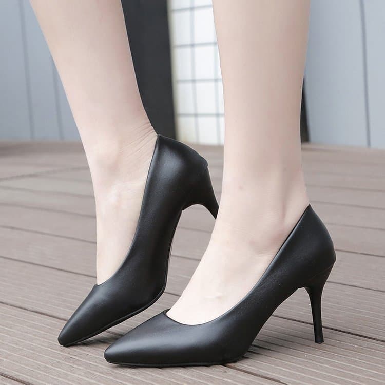 シンプル尖頭ローヒールパンプス